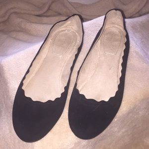 Kelly and Katie Scalloped edge ballet flats sz 11